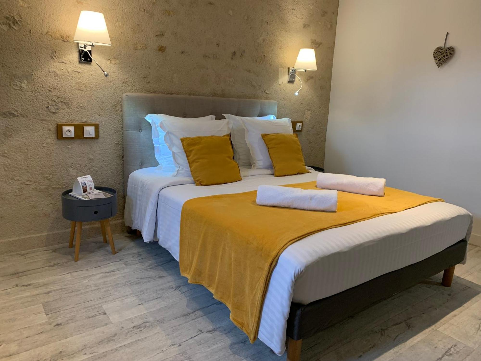 Le Manoir De Pierre Levee, The Originals Collection Hotel Tournon-Saint-Martin Buitenkant foto